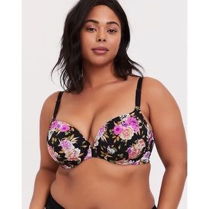 Torrid BLACK SKULL FLORAL FRONT CLASP T-SHIRT BRA
